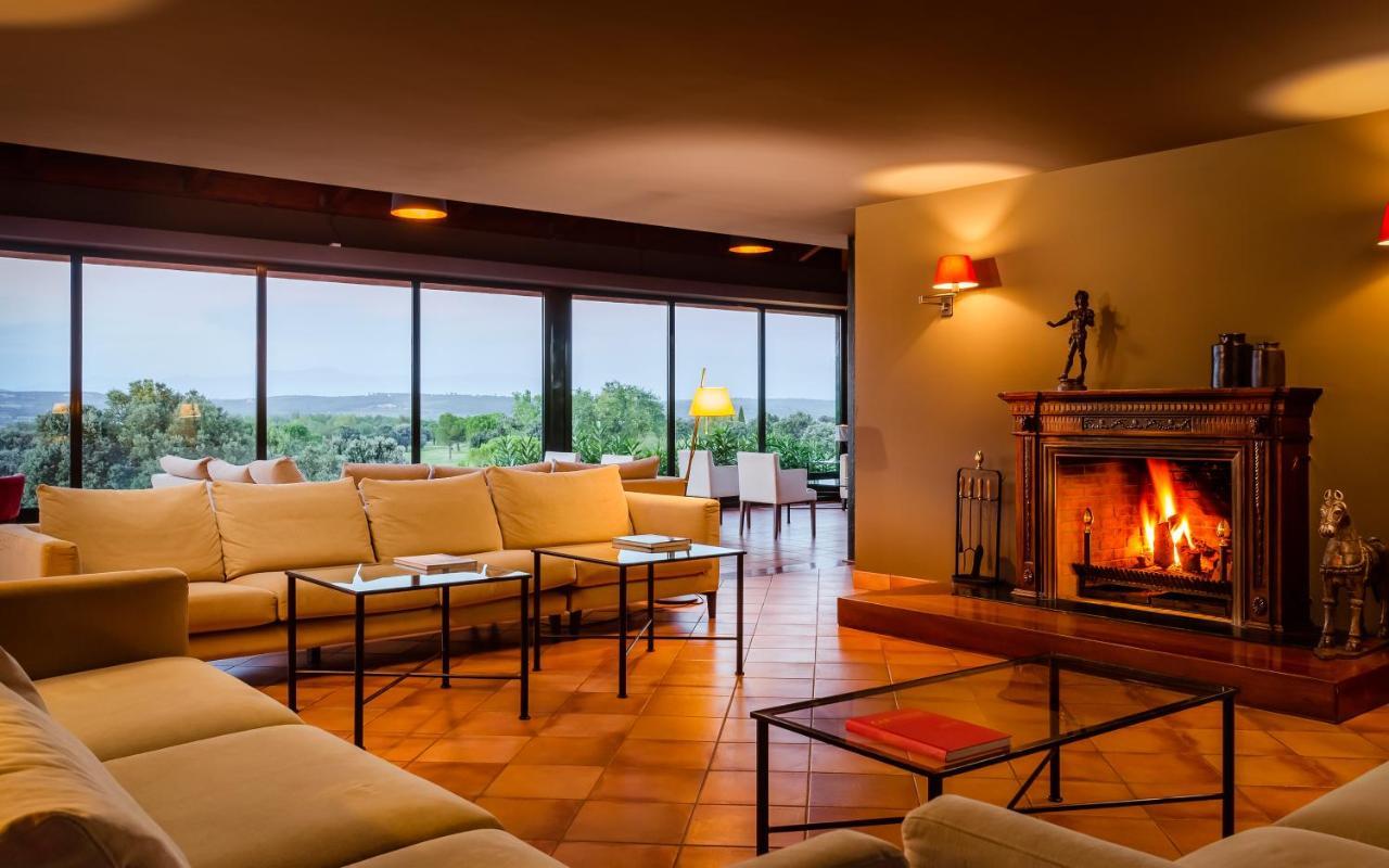 Apartahotel Suites Vila Birdie Навата Экстерьер фото